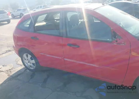 2002 Ford Focus Zx5 из США, поврежденный, VIN 3FAFP37352R139721